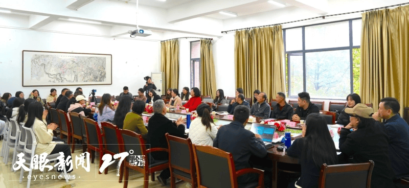 合奏時代，構建新時期黔地詩歌譜系｜貴州詩歌述略