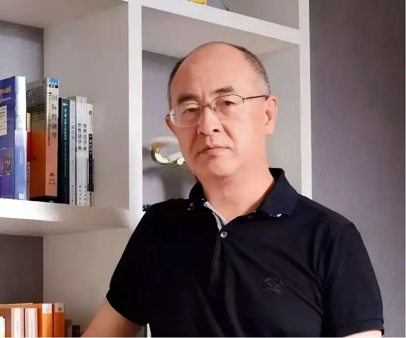 專訪趙燕菁：越要告別 “賣地依賴”，越要穩住房產價格