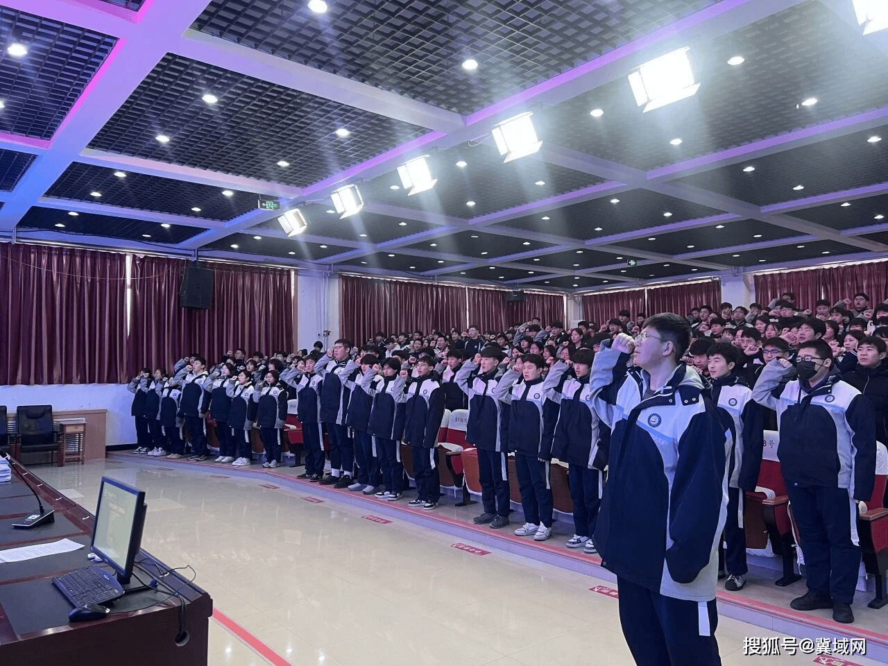 涿鹿中學舉辦寒假前法治安全教育講座 共築文明校園防線