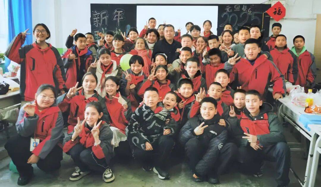 疆緣風采錄丨莘松中學徐映：牢記援疆使命 躬耕教學一線