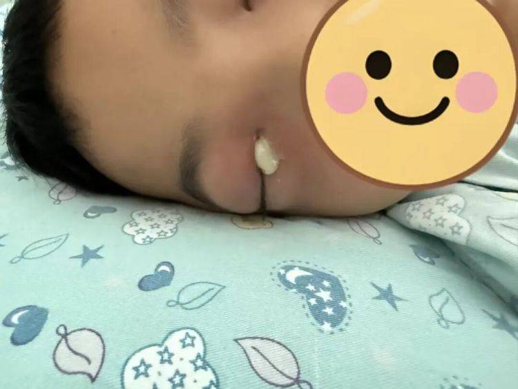 深圳一男童出國旅遊，突發罕見病！一家緊急回國