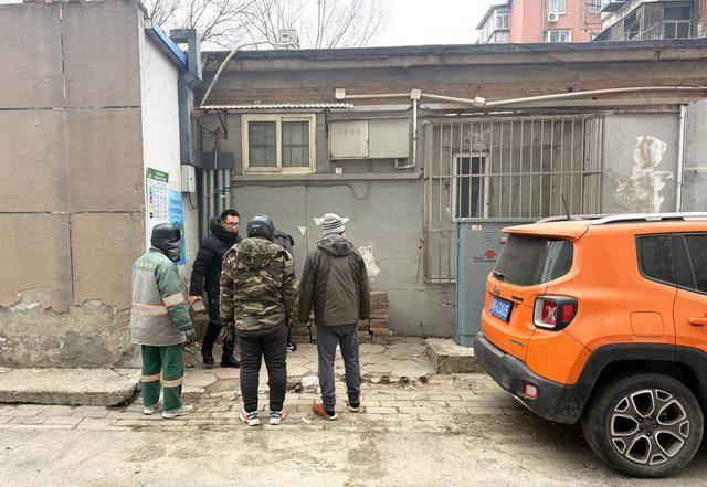 西城展覽路街道快速處置民生訴求，居民送錦旗點贊“馬上辦”