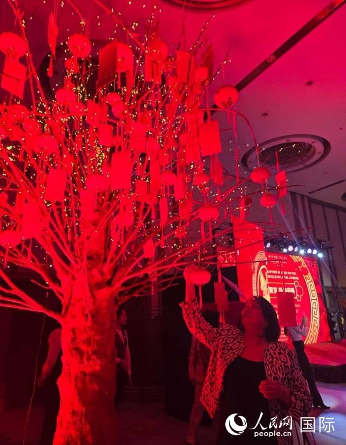 “金駒賀歲 四海迎春”新春美食嘉年華在阿斯塔納舉行