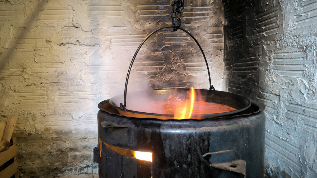 一口鐵鍋兩千年：中國炒菜背後的硬核科技史