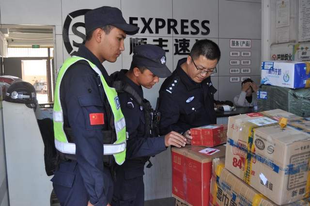 強化寄遞行業檢查 築牢物流禁毒防線