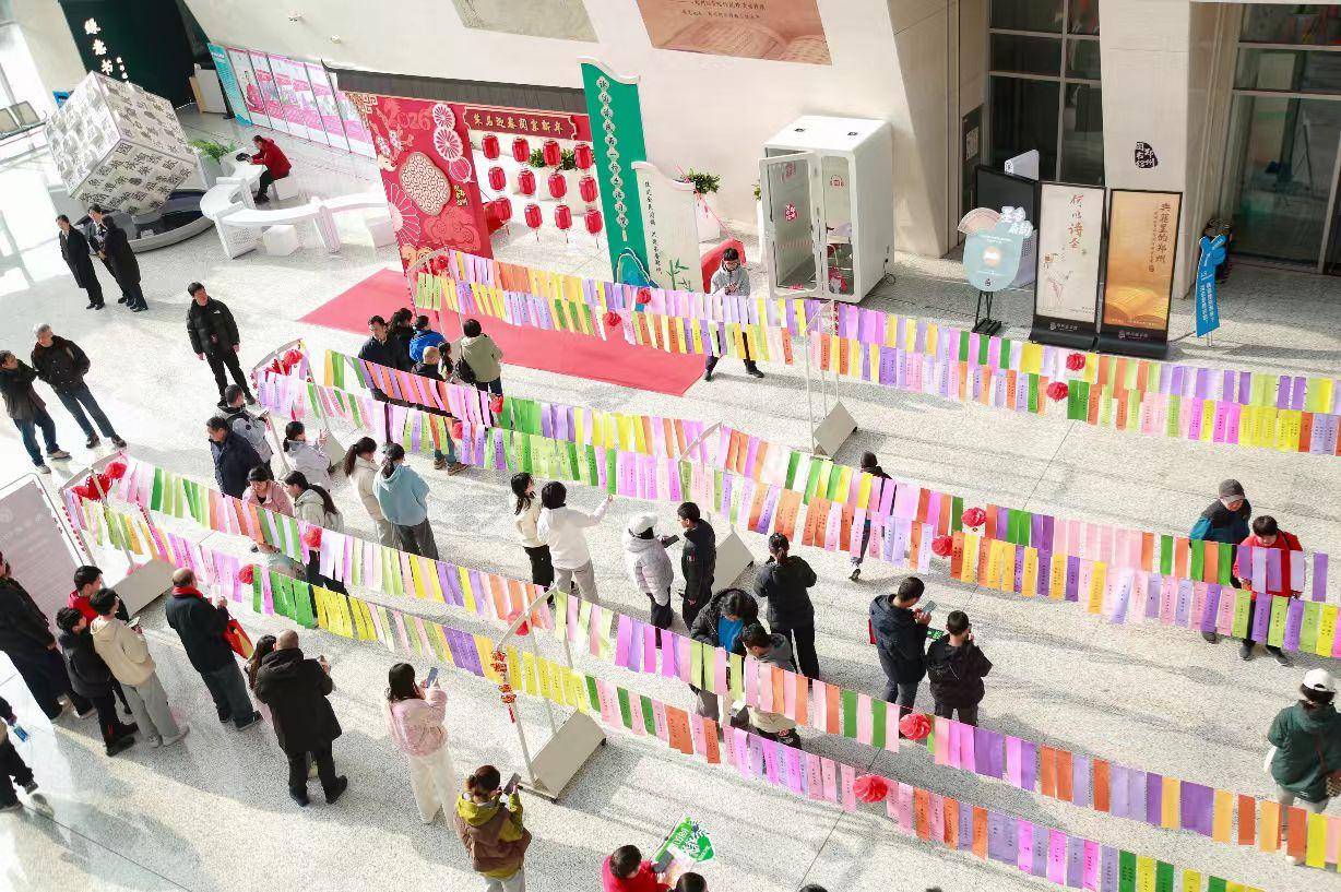 典籍為燈，書香為伴，鄭州圖書館點亮別樣元宵