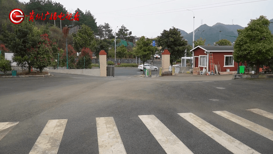 交3000元報名學車，兩年後回來駕校“蒸發”！貴陽一男子懵了：場地還在人卻沒了，學費該咋辦……