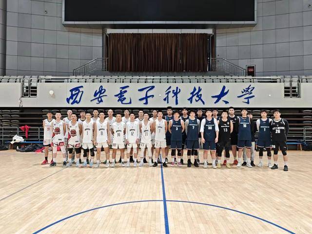 體教融合結碩果，龍華中學男籃勇奪CCWBA全國亞軍