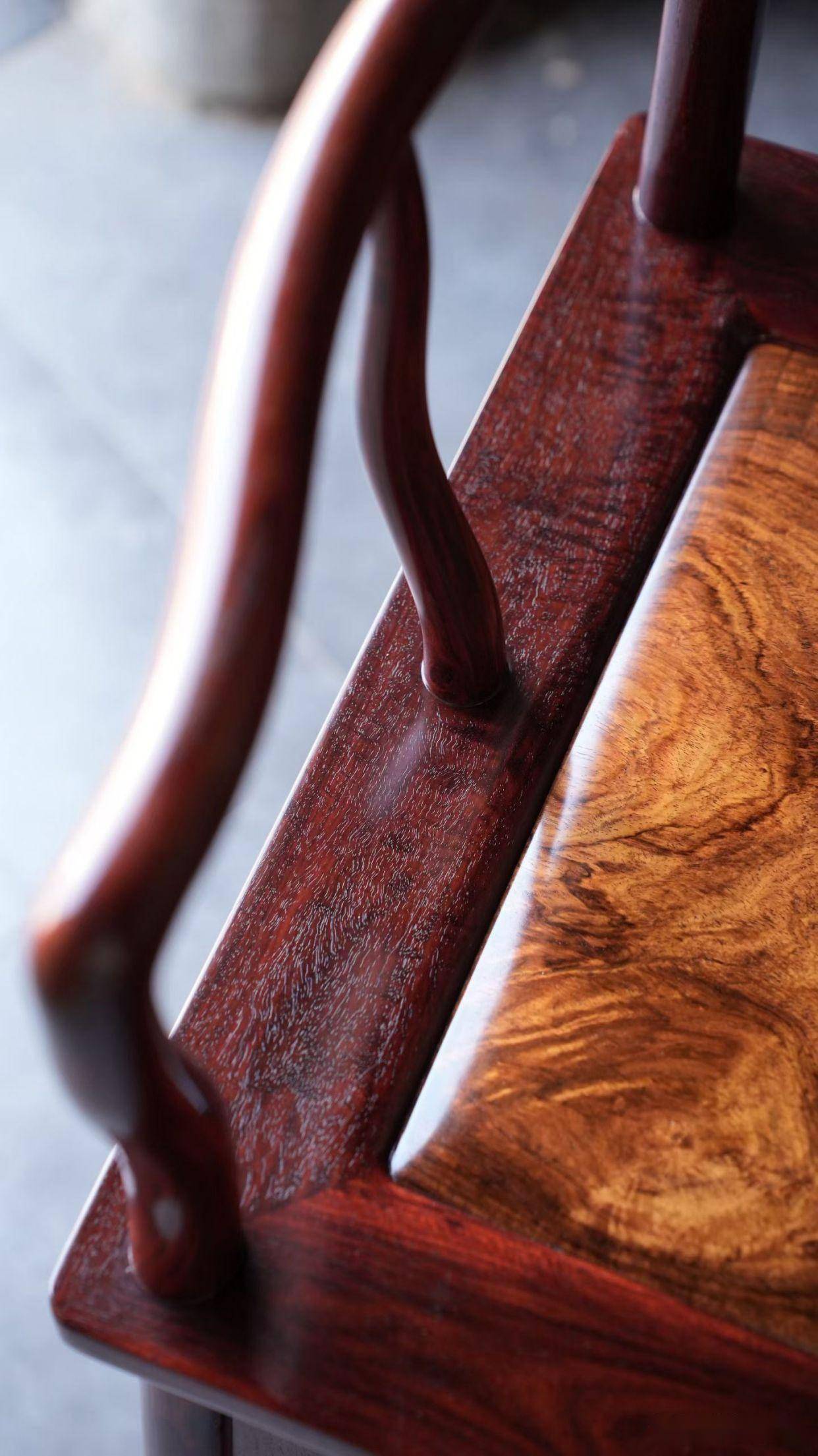 收藏級封神，紫檀鑲黃花梨，主人椅天花板