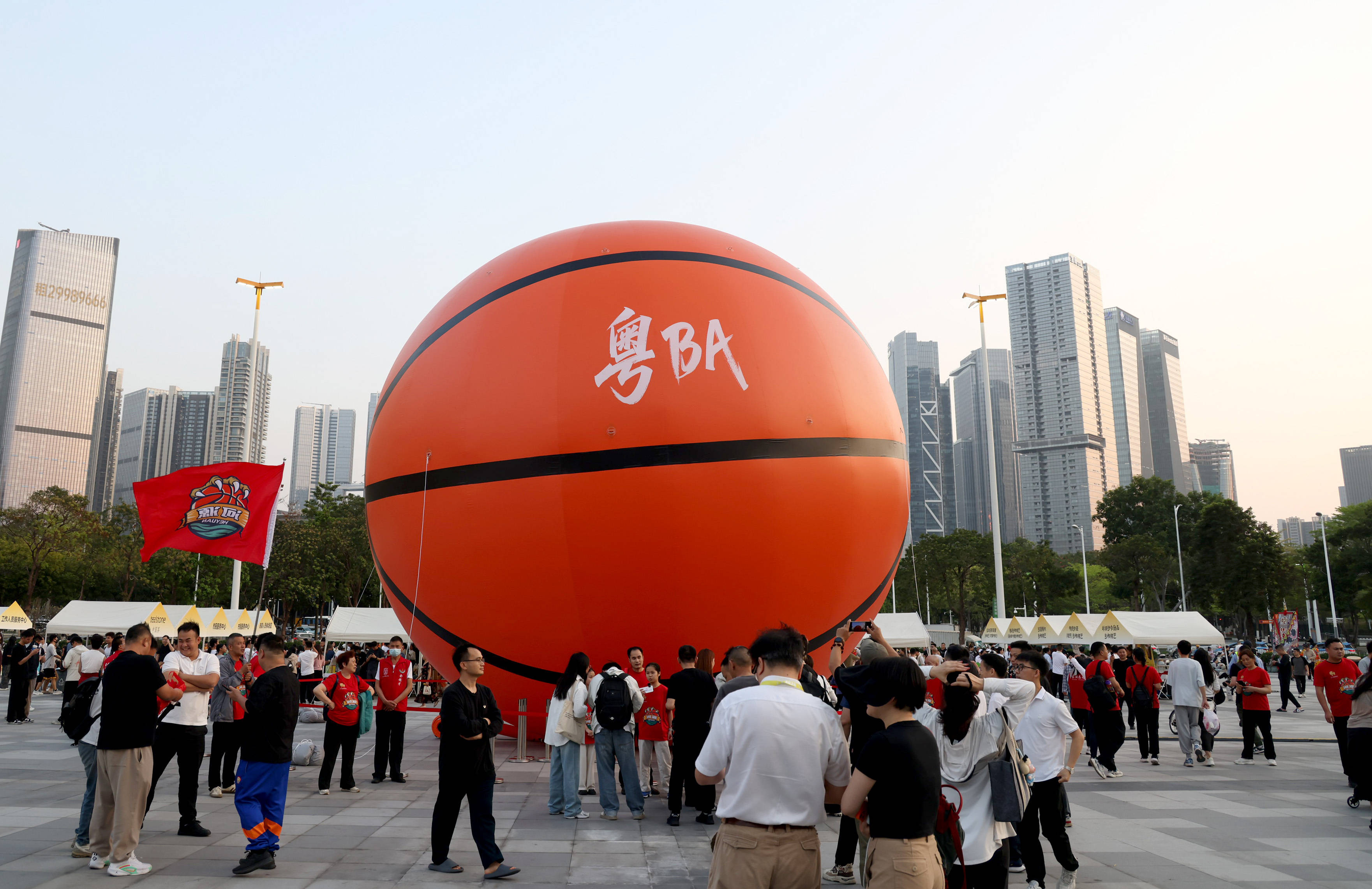 科技遇見籃球：粵BA深圳主場首秀的日與夜