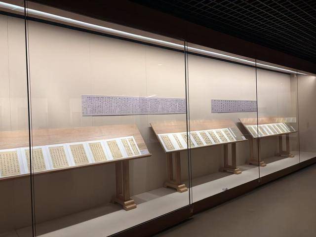 康熙皇帝的書法日課展覽在大連旅順博物館開展