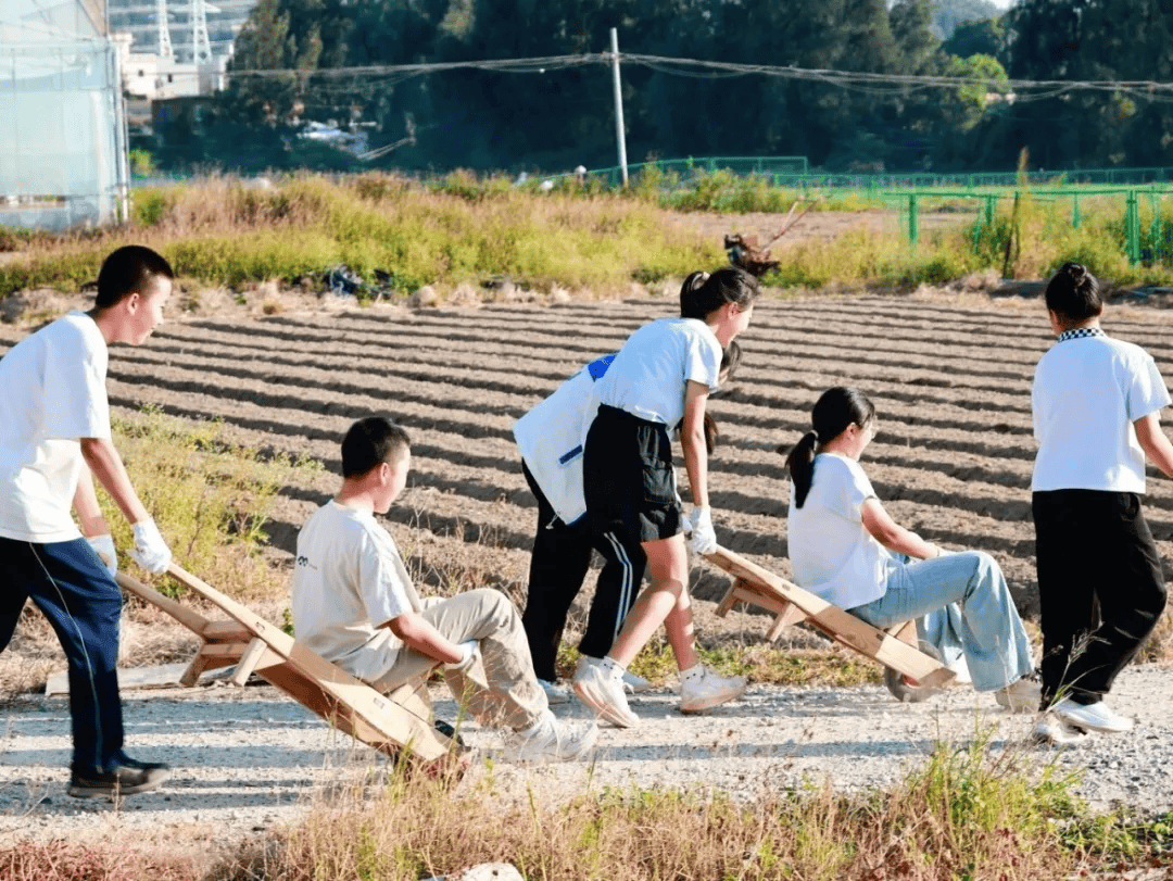 別再去人擠人的景區了！廈門這個寶藏地才是春天的正確開啟方式！古風拍照+親子農耕+知青懷舊，趕緊收藏！