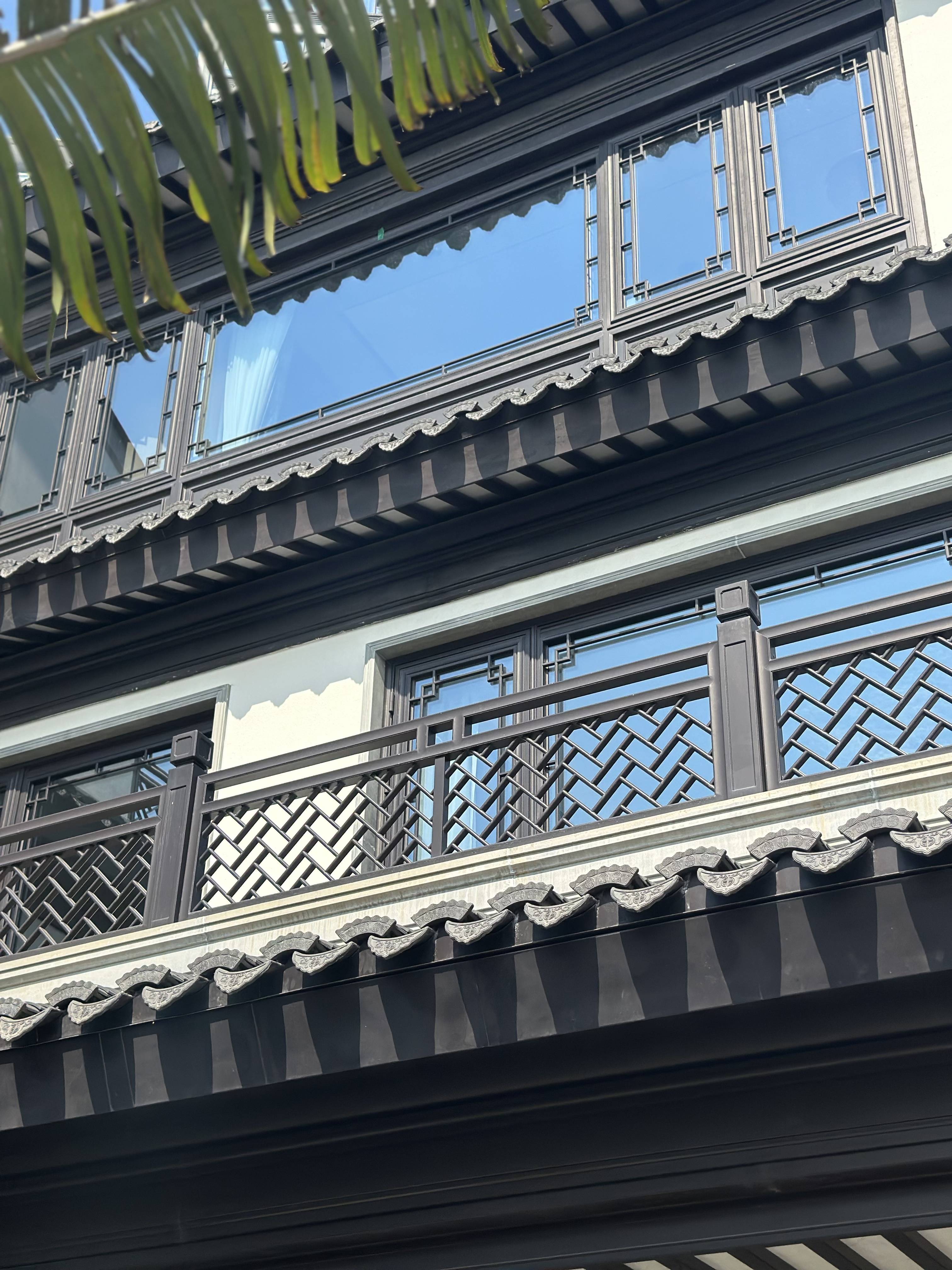 辨析知名的中式門窗廠家，自建房門窗如何選到好品牌