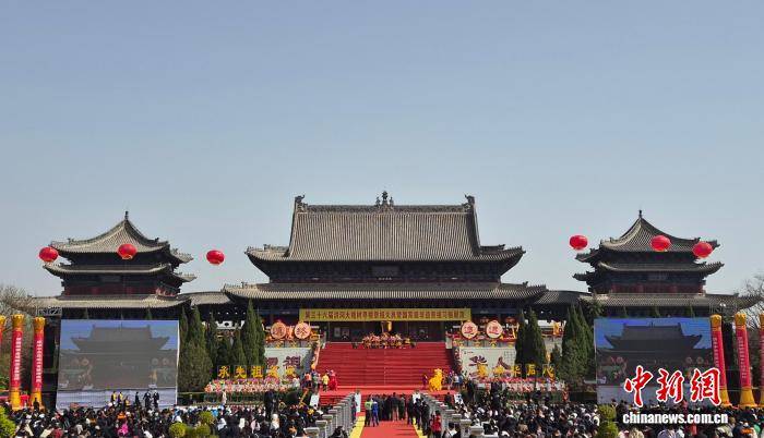 移民後裔聚首“華人老家”洪洞大槐樹尋根祭祖