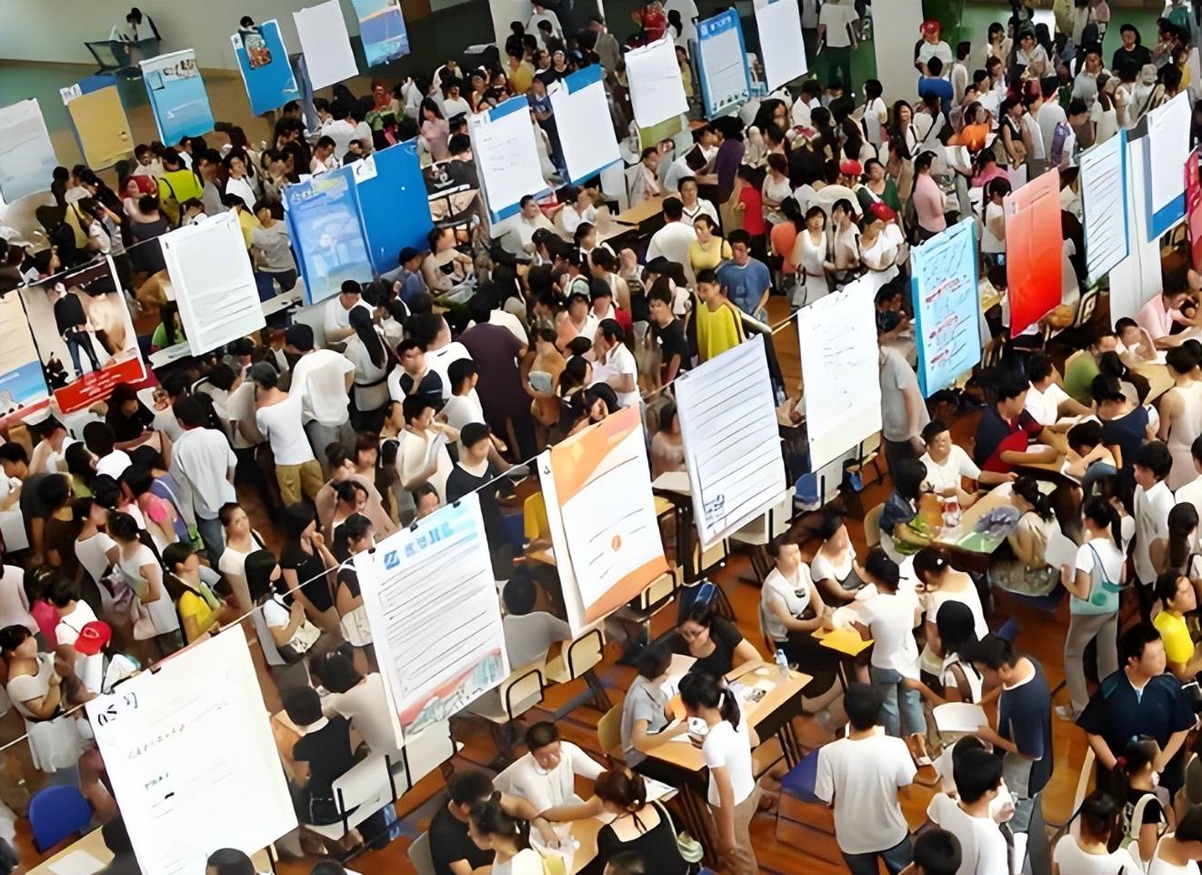 原創家裡託關係送大學生去汽修廠當學徒，上班一個月倒欠老闆840塊