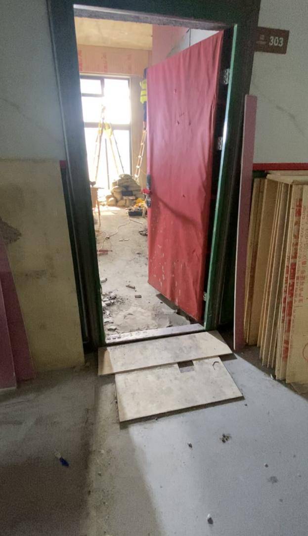 “小孩頻繁驚醒！”長沙一小區幾百套房裝修，午間施工引業主不滿，物業：發現即制止