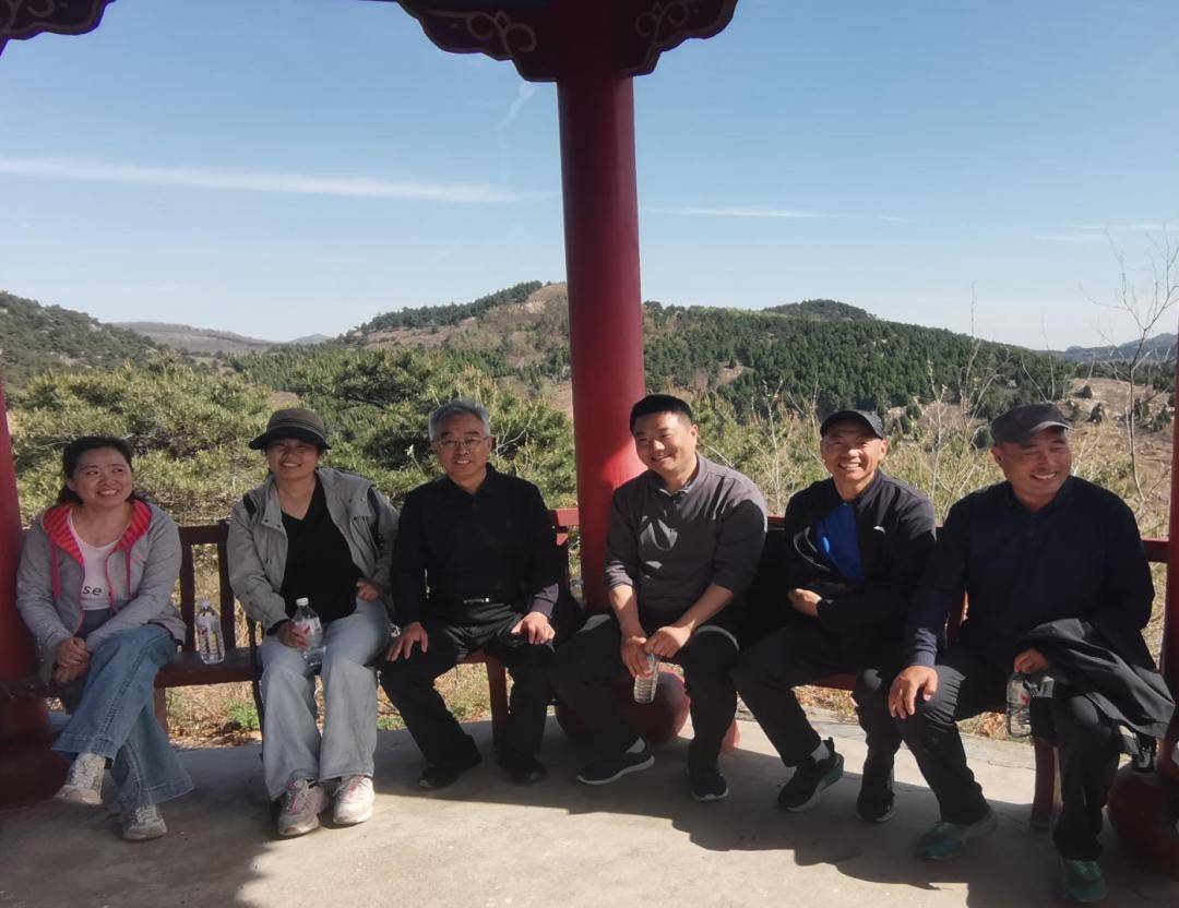 濟南市萊蕪第一中學初中部（魯礦中學）：踏春尋芳啟新程 凝心聚力促發展