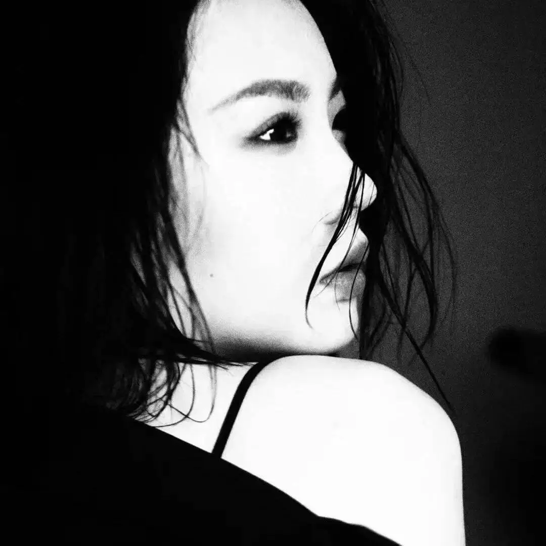 肢體戲劇《變形計》|或許，最強的反抗，是終於停止表演。