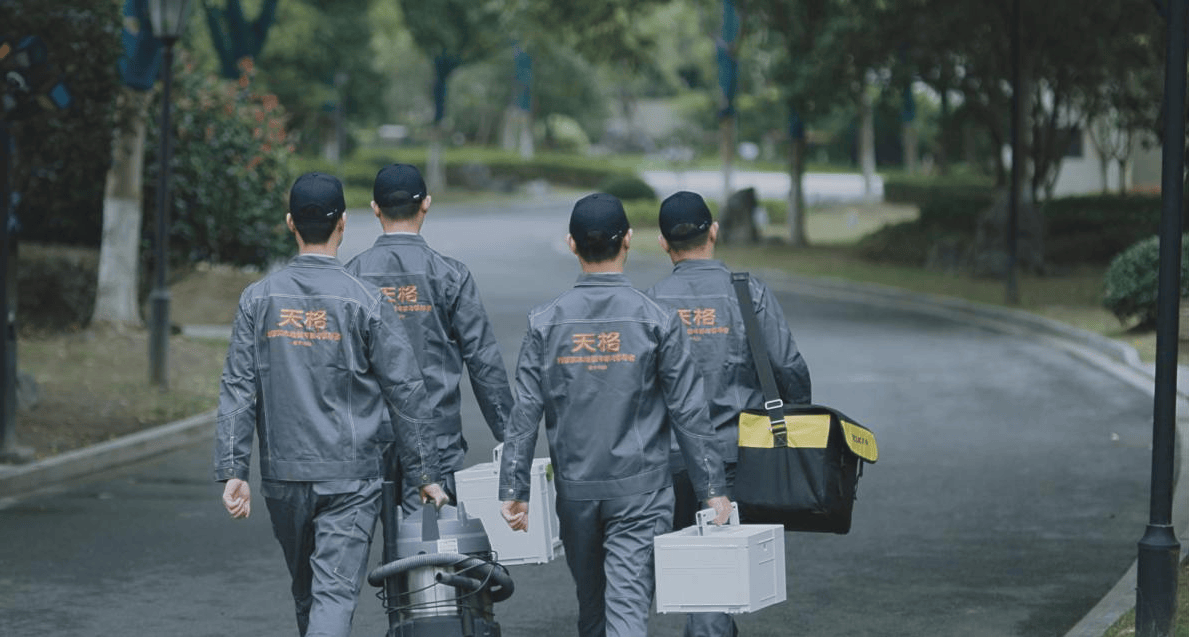 服務定義品牌：天格“總部負責安裝”模式如何重構地板行業價值鏈條