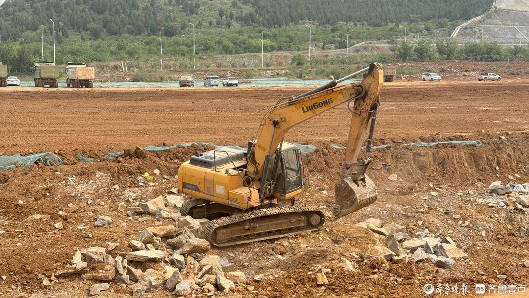 揭榜攻堅・棗莊專案一線探訪｜棗莊空港物流產業園建設熱潮湧動
