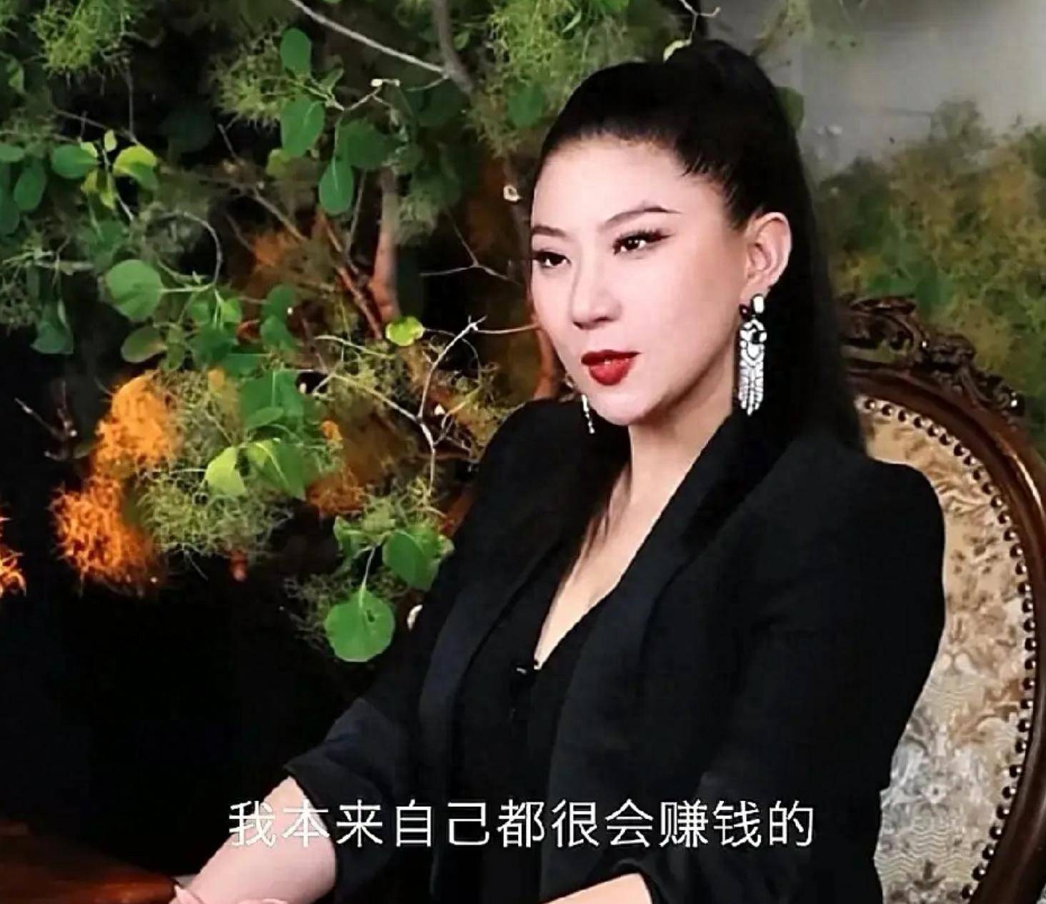 原創謝賢被曝曾賣掉謝霆鋒送的豪車，幫女友Coco還債，還送過房產金條