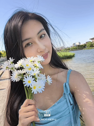 榮耀600系列：全焦段4K實況封神，女大學生的青春影像神器