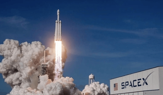 谷歌攜手SpaceX達成算力合作 租賃11萬顆英偉達GPU