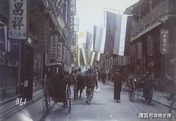 原創老照片：英國領事拍攝收藏的辛亥革命武漢場景照，建築廢墟、革命軍行動和起義犧牲者，慘烈血腥