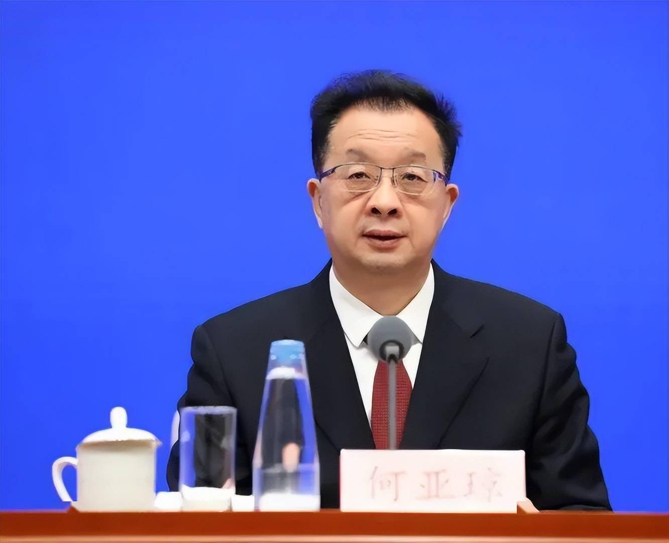 211大學，迎新任黨委書記！
