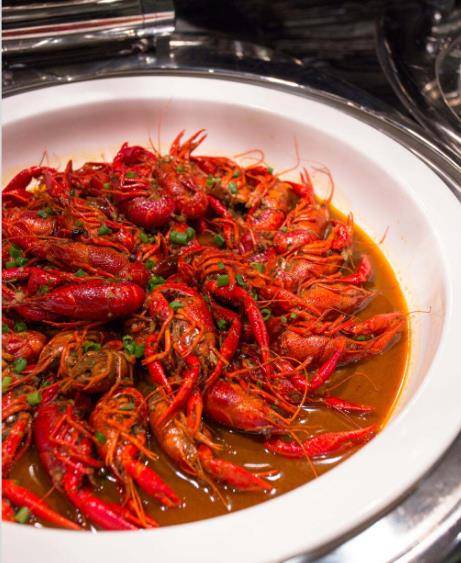 原創網紅美食蛋包飯，做法簡單，鬆軟綿密，好吃又好看