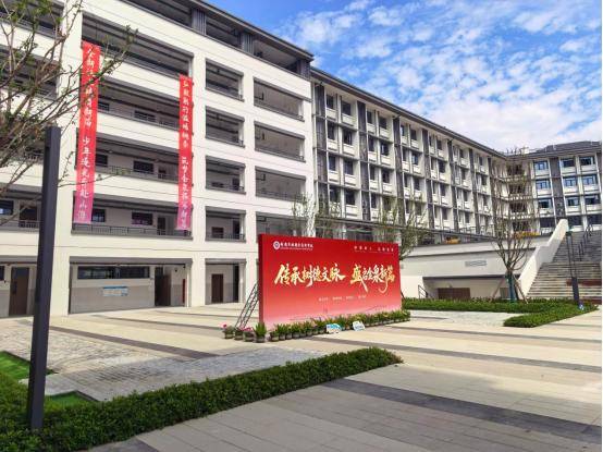 圓滿竣工！互助中學嶄新亮相