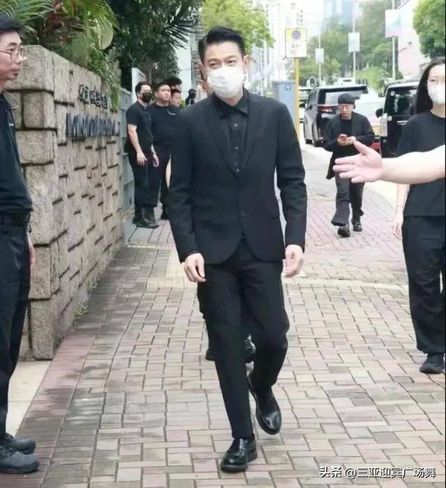 原創半個港圈為他送行！89歲戲劇教父鍾景輝，改寫香港影視半壁江山