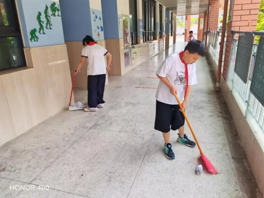 合肥市躍進小學：勞動踐初心 感恩送清涼