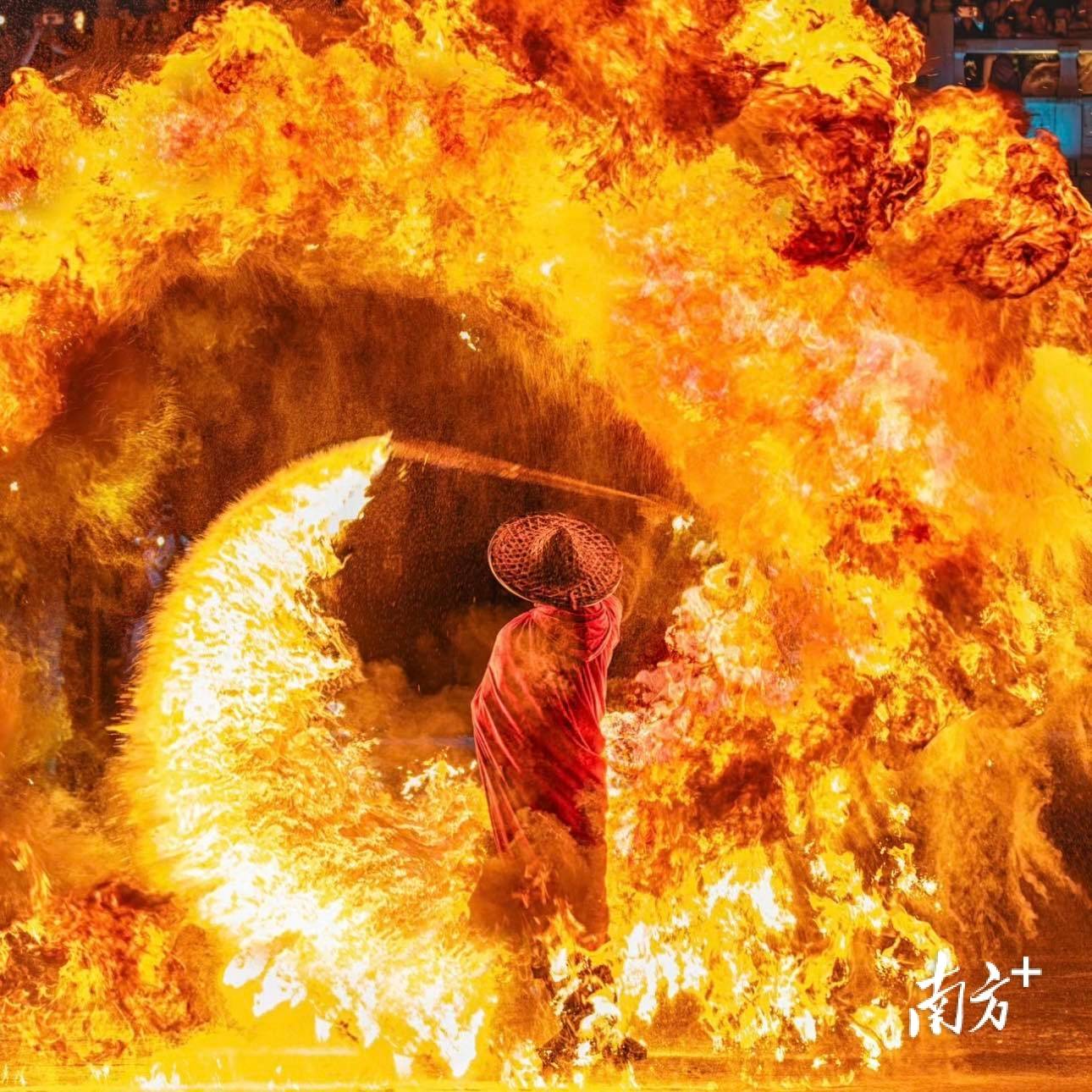 賞非遺盛宴，品潮州美食！鳳凰洲公園花火大會即將啟幕