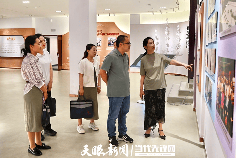河北老年大學調研組到貴州老年大學考察交流