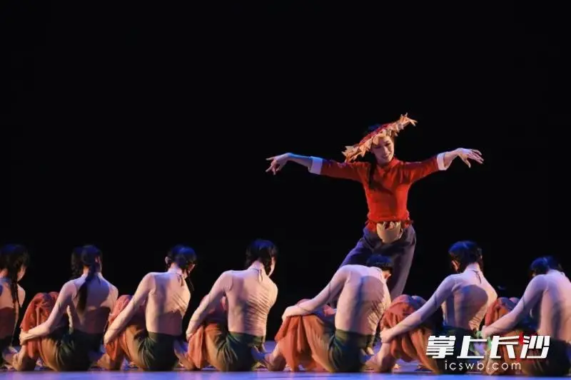 原創第六屆“荷花少年”全國舞蹈展演舉行，湖南6部作品獲多項榮譽