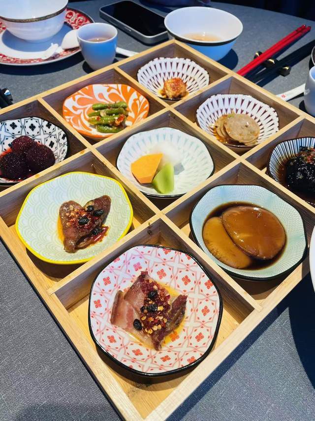 湖南長沙美食，這家適合聚會的湘菜館，好好吃！